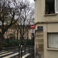 Photo taken at Rue de la Clef by Maria-Clara M. on 1/19/2018