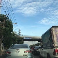 Photo taken at Si Ayutthaya Intersection by Dia S. on 1/11/2023