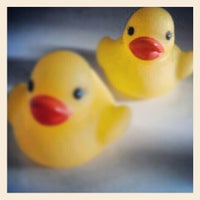 Foto tirada no(a) Duckie Deck HQ por Martyna N. em 10/18/2012