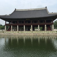 Photo taken at Gyeongbokgung Palace by MariOh&amp;#39; on 8/1/2016