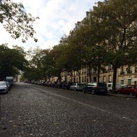 9/14/2014 tarihinde Nmziyaretçi tarafından Hôtel La Régence Étoile'de çekilen fotoğraf