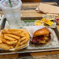 Photo taken at Shake Shack by Josh R. on 5/11/2023