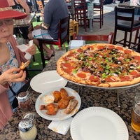 6/14/2021 tarihinde Josh R.ziyaretçi tarafından Pedone&amp;#39;s Pizza &amp;amp; Italian Food'de çekilen fotoğraf