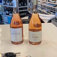 Photo taken at The Wine Feed by Johnnie B. on 7/5/2019