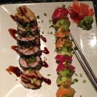 Das Foto wurde bei Yosake Downtown Sushi Lounge von Johnnie B. am 11/9/2012 aufgenommen