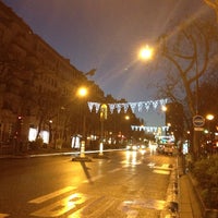 Photo taken at Avenue des Gobelins by Oukia on 12/10/2012