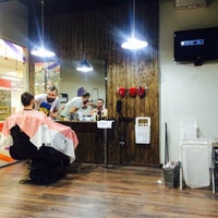 1/9/2015 tarihinde Inessa P.ziyaretçi tarafından Barbershop Tambov'de çekilen fotoğraf