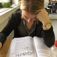 Photo taken at Faculteitsbibliotheek Psychologie en Pedagogische Wetenschappen by Céline V. on 12/10/2015