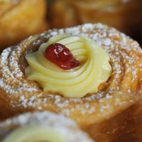 3/19/2014 tarihinde Ilaria M.ziyaretçi tarafından Pasticceria Romolo'de çekilen fotoğraf