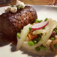 Foto tirada no(a) O Bairro por Mauricio O. em 4/27/2013