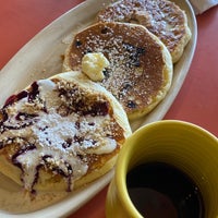 Photo taken at Snooze, an A.M. Eatery by Abdullah K on 5/16/2021