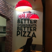 Photo taken at Papa John&amp;#39;s Pizza by FM🐚 on 10/29/2012