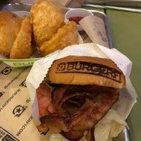 Photo taken at BurgerFi by Armands K. on 9/30/2018
