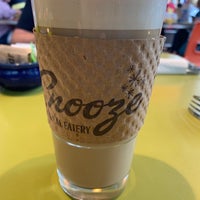 Photo taken at Snooze by Helen Y. on 6/9/2019