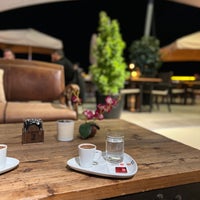Photo taken at Douwe Egberts Coffee by 🇹🇷  ᴍᴇʀᴛ ᴛᴜ̈ʀᴋᴏɢ̆ʟᴜ on 10/20/2023