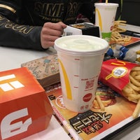 Photo taken at McDonald&amp;#39;s by あすか on 2/9/2018