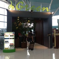 Photo taken at De Green Executive Lounge by Redi H. on 11/15/2012