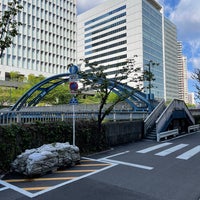 Photo taken at Suzukake Foot Bridge by Fujihiro K. on 5/2/2022