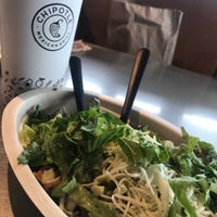 Photo taken at Chipotle Mexican Grill by عبدالله on 5/4/2019