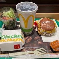 Photo taken at McDonald&amp;#39;s by とるたら た. on 7/31/2022