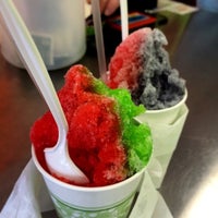 Photo taken at Rainbow Sno-Cones by Dafoodie on 7/19/2014