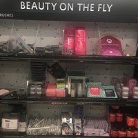 Photo taken at SEPHORA by Griff on 10/9/2017