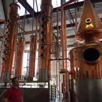 Photo taken at Nyborg Distillery by Marie Sainabou J. on 9/12/2017