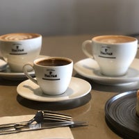 Foto tirada no(a) Caffe İtalyan por Rukiye G. em 3/18/2021