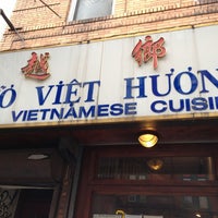 Photo taken at Pho Viet Huong by AndresT5 on 1/25/2013