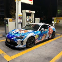 Photo taken at Shell by 成増 on 12/18/2018