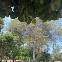 Foto diambil di Parque Kennedy oleh Andrés A. pada 3/15/2024