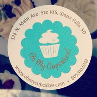 รูปภาพถ่ายที่ Oh My Cupcakes! โดย Oh My Cupcakes! เมื่อ 8/5/2013
