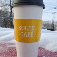 Снимок сделан в Soleil Cafe пользователем Jeanne C. 2/20/2020