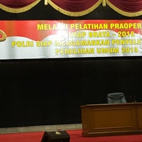 Photo taken at Perguruan Tinggi Ilmu Kepolisian (PTIK) by Agung D. on 9/3/2018