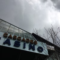 Снимок сделан в Cascades Casino | Hotel | Conference Centre пользователем Ryan W. 4/10/2022