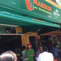 Foto diambil di Tacos Y Mariscos Los Sinaloenses oleh Paola L. pada 5/26/2017