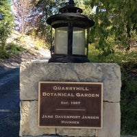 Photo prise au Quarryhill Botanical Garden par Jose R. le10/27/2012