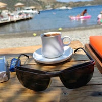 Photo taken at Cennetköy Beach Restaurant by 『Ş@HİN』 on 7/22/2021