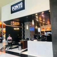 9/21/2018 tarihinde Michelle D.ziyaretçi tarafından Fonté Coffee Roaster Cafe - Bellevue'de çekilen fotoğraf