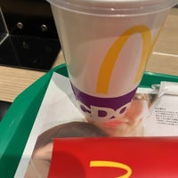 Photo taken at McDonald&amp;#39;s by まっつぁん on 1/1/2022