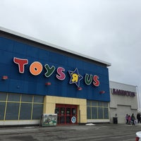 toys r us bramalea city centre