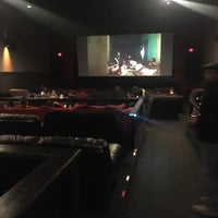 11/22/2016에 Alison M.님이 Rosebud Cinema Drafthouse에서 찍은 사진
