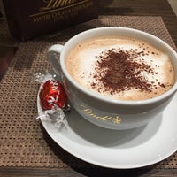 Photo taken at Lindt by Danilo F. on 1/5/2019
