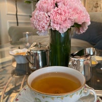 Photo taken at Afternoon Tea in Living Room by Arwa on 11/2/2019