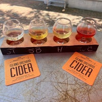 Photo taken at Island Orchard Cider by Lisa P. on 8/1/2022
