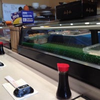 Photo taken at Barracuda Japanese Cuisine by Guilherme K. on 10/21/2012