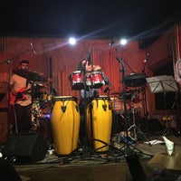 Photo taken at Jazz nos Fundos by Jay on 2/4/2017