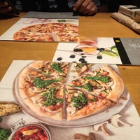 Photo taken at California Pizza Kitchen by Abdulla A. on 4/9/2017