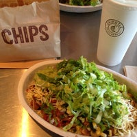 Photo taken at Chipotle Mexican Grill by Oscar V. on 3/21/2013