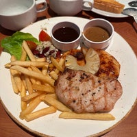 Photo taken at Sizzler by Chawalit W. on 8/26/2023